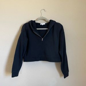 🐝 F21 Black Cropped Hoodie